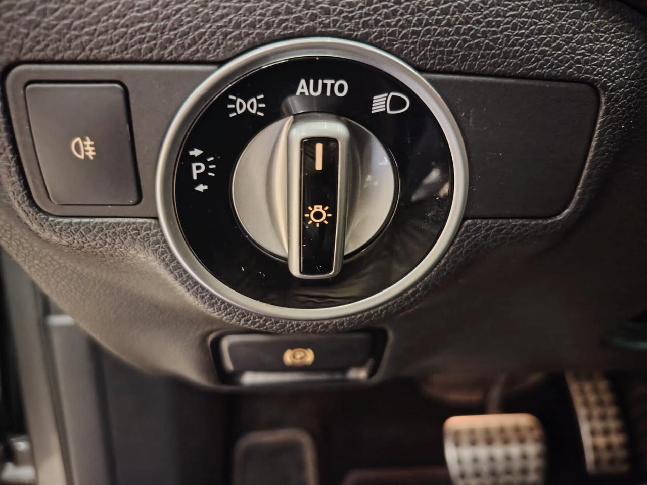 Mercedes-benz GLA 200 d Automatic Premium