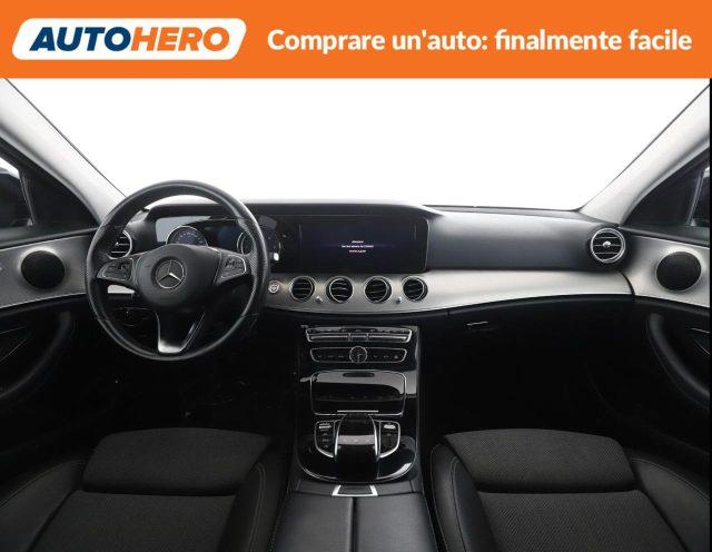 MERCEDES-BENZ E 220 d 4Matic Auto Business Sport