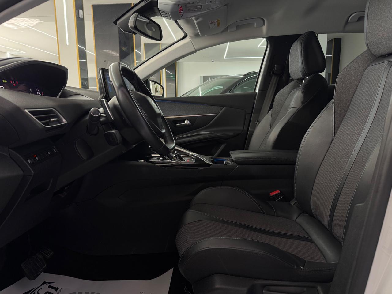 Peugeot 3008 130Cv EAT8 Allure Pack Full Opt