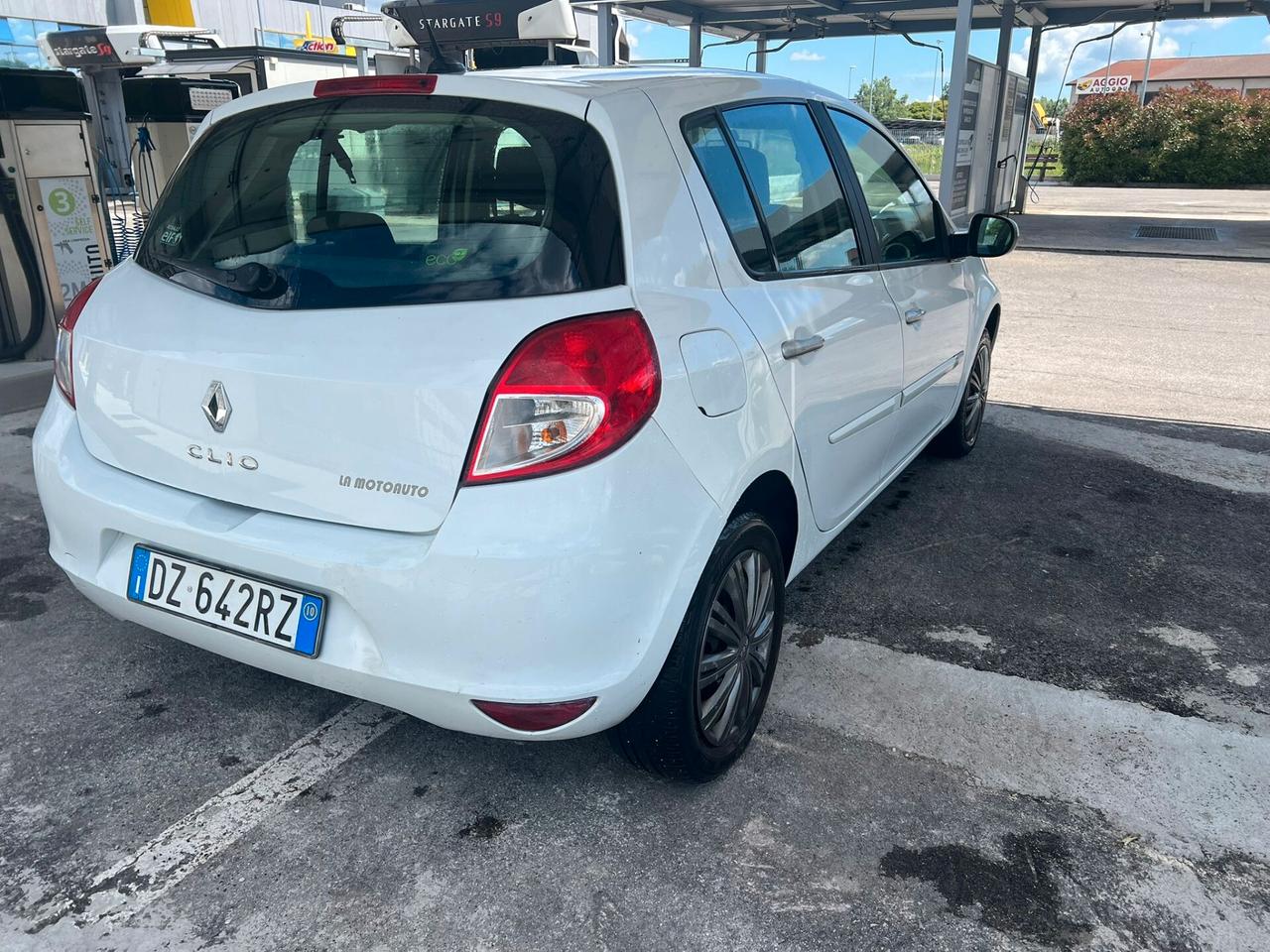 Renault Clio 1.2 5 porte Luxe * 2010