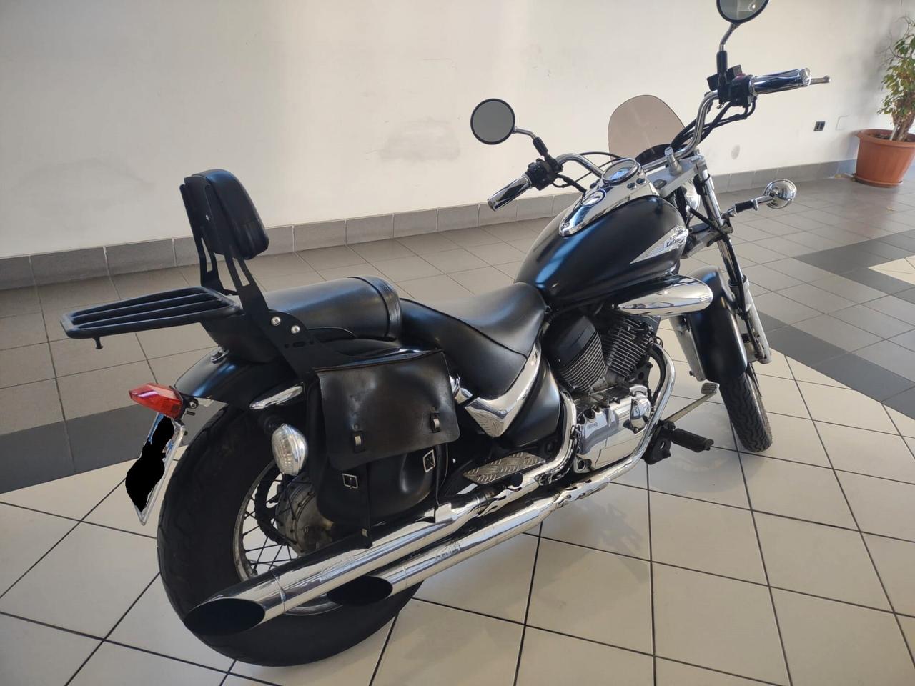 Suzuki VL 250 Intruder de luxe ISCRIVIBILE ASI