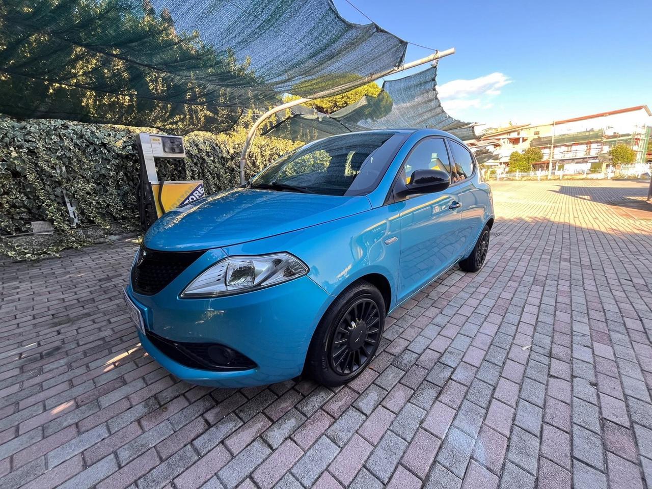 Lancia Ypsilon 1.0 FireFly 5 porte S&S Hybrid Maryne