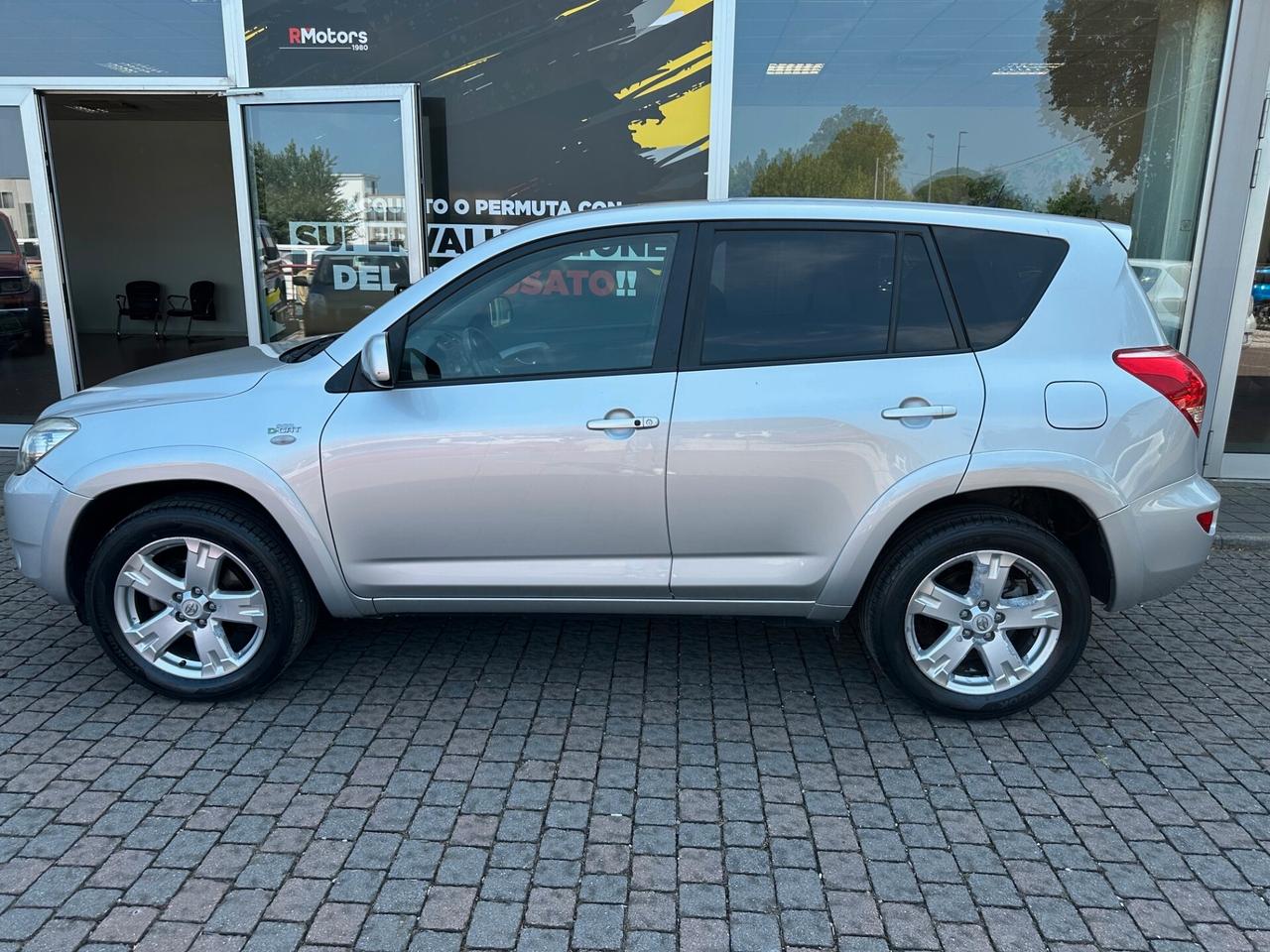 Toyota RAV 4 RAV4 2.2 D-4D 177 CV Luxury