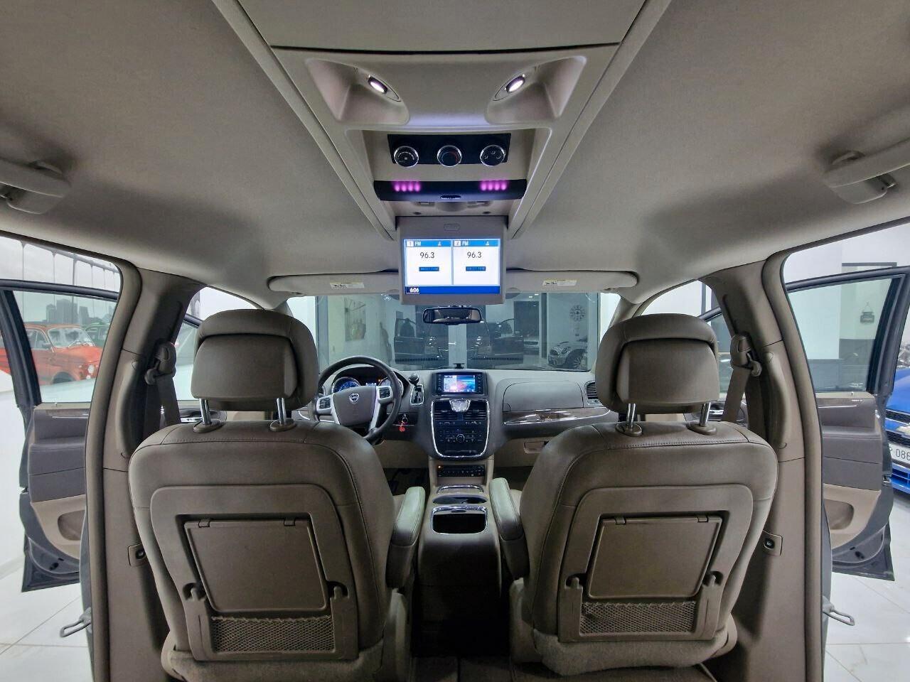 Lancia Voyager 2.8 Turbo diesel 163 CV. 7 Posti