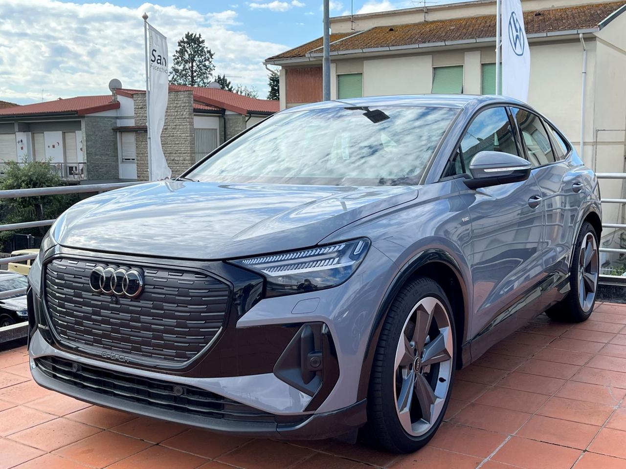 AUDI Q4 Sportback e-tron audi-q4-sportback-e-tron-121cv-q4-sportback-e-tron-45-s-line-edition-cambio