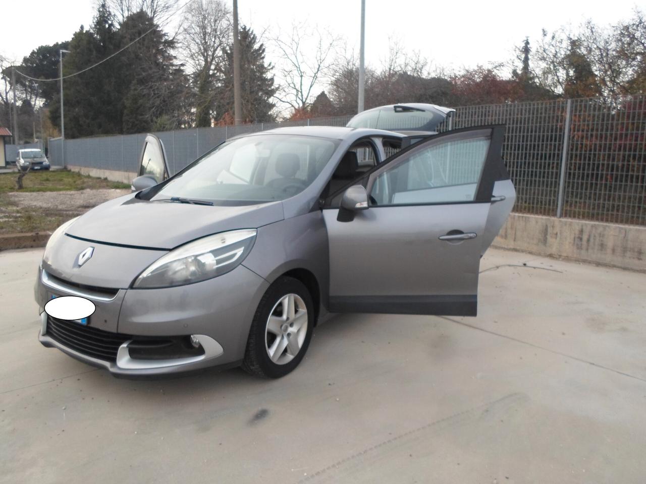 Renault Scenic Scénic XMod 1.5 dCi 110CV EDC Bose