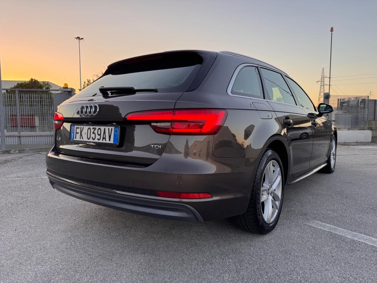 Audi A4 Avant 2.0 TDI 150 CV S tronic Sport Line