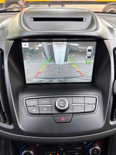 Ford Kuga 1.5 TDCI 120 CV S&S 2WD Powershift Titanium