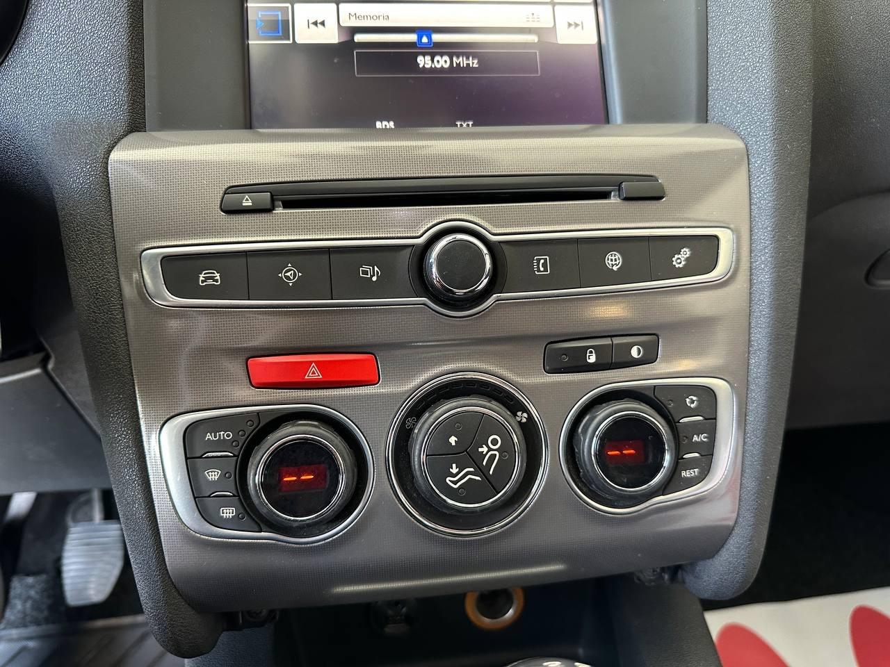 Citroen C4 - 1.6 | 100 CV