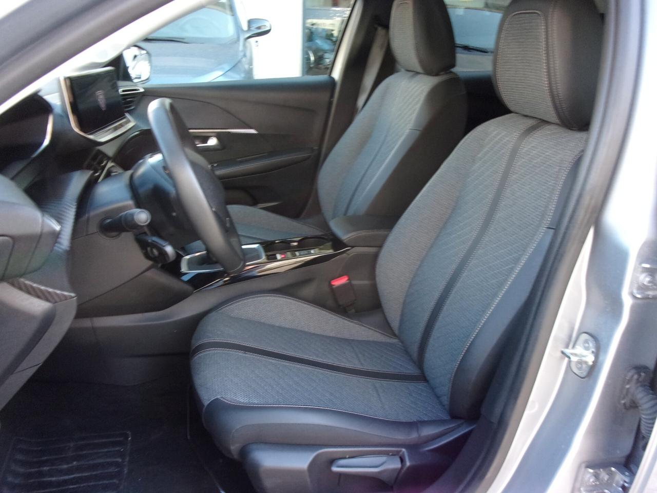 Peugeot 208 PureTech 100 5 porte Allure NESSUN VINCOLO