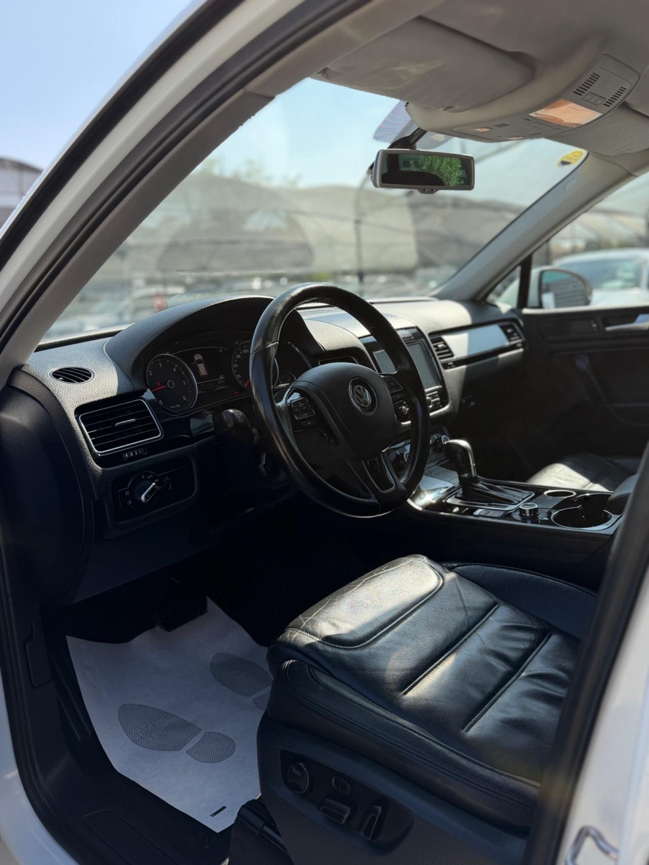 Volkswagen Touareg 3.0 TDI 245 CV tiptronic BlueMotion Techn. Executive