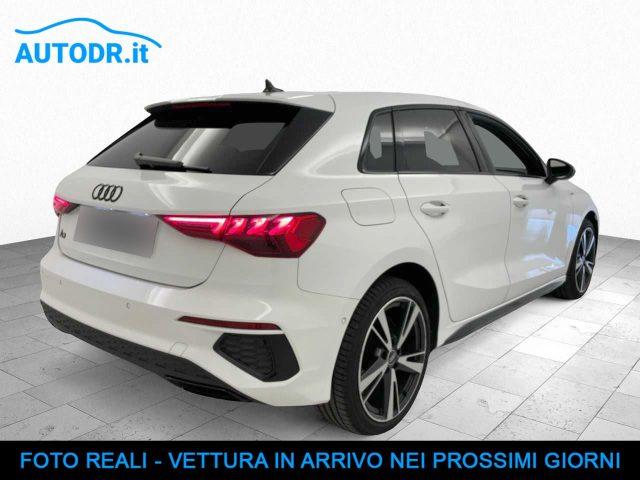 AUDI A3 SPB 30 G-Tron S-Tronic 2xS-Line FARI MATRIX, FULL