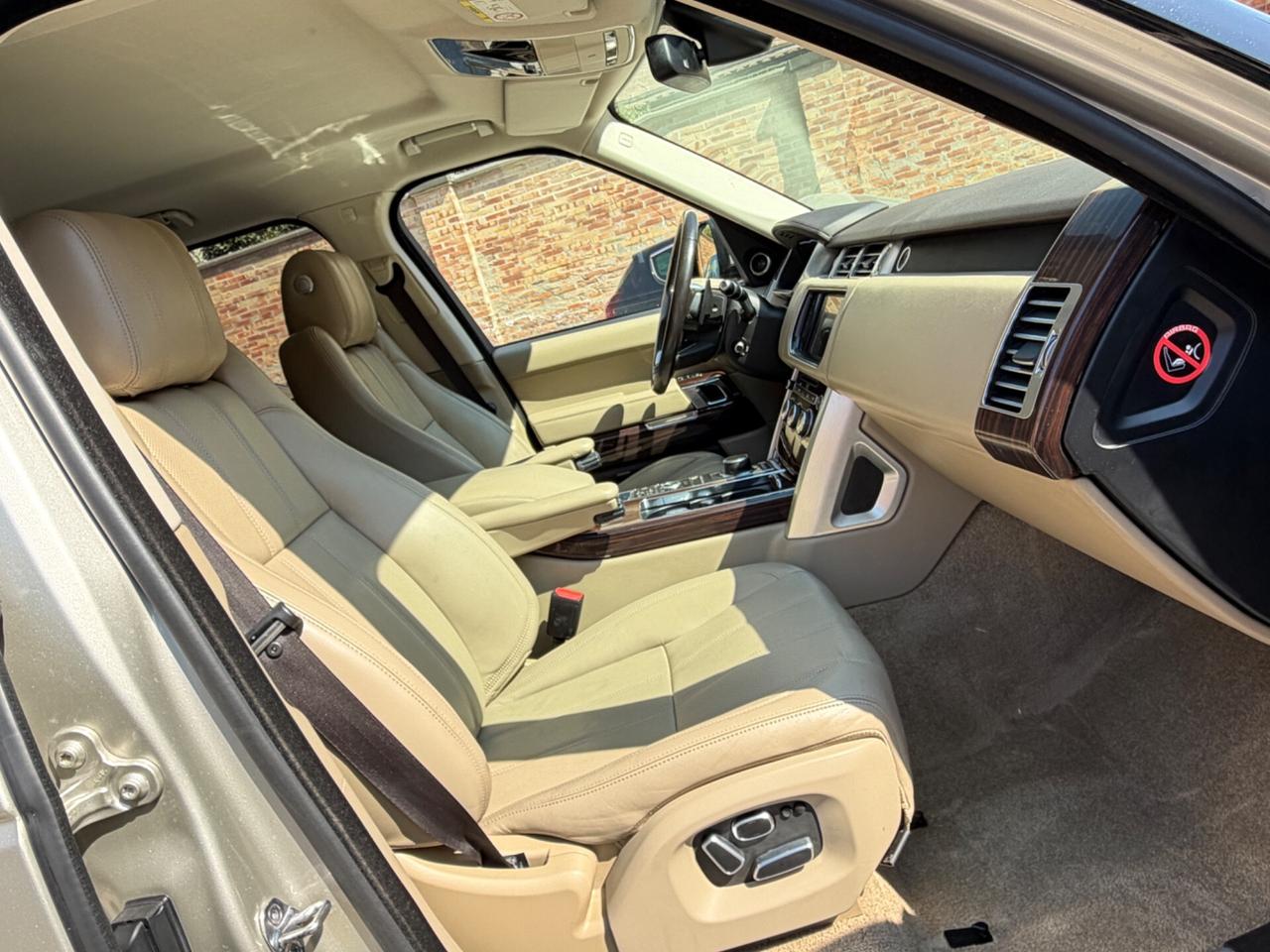 Land Rover Range Vogue 3.0 TDV6 AUTOBIOGRAPHI