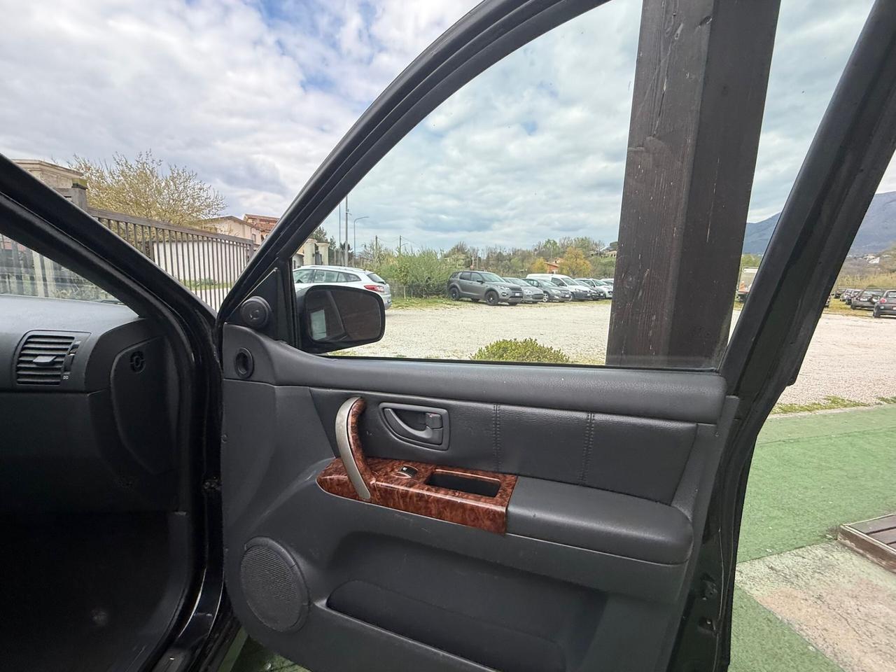 KIA SORRENTO 1" SERIE