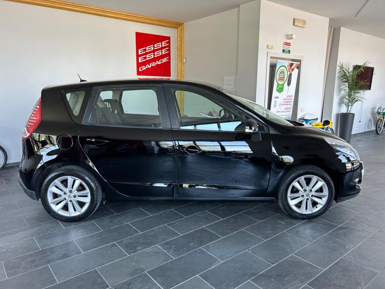 Renault Scenic 1.6 GPL|RETROCAMERA