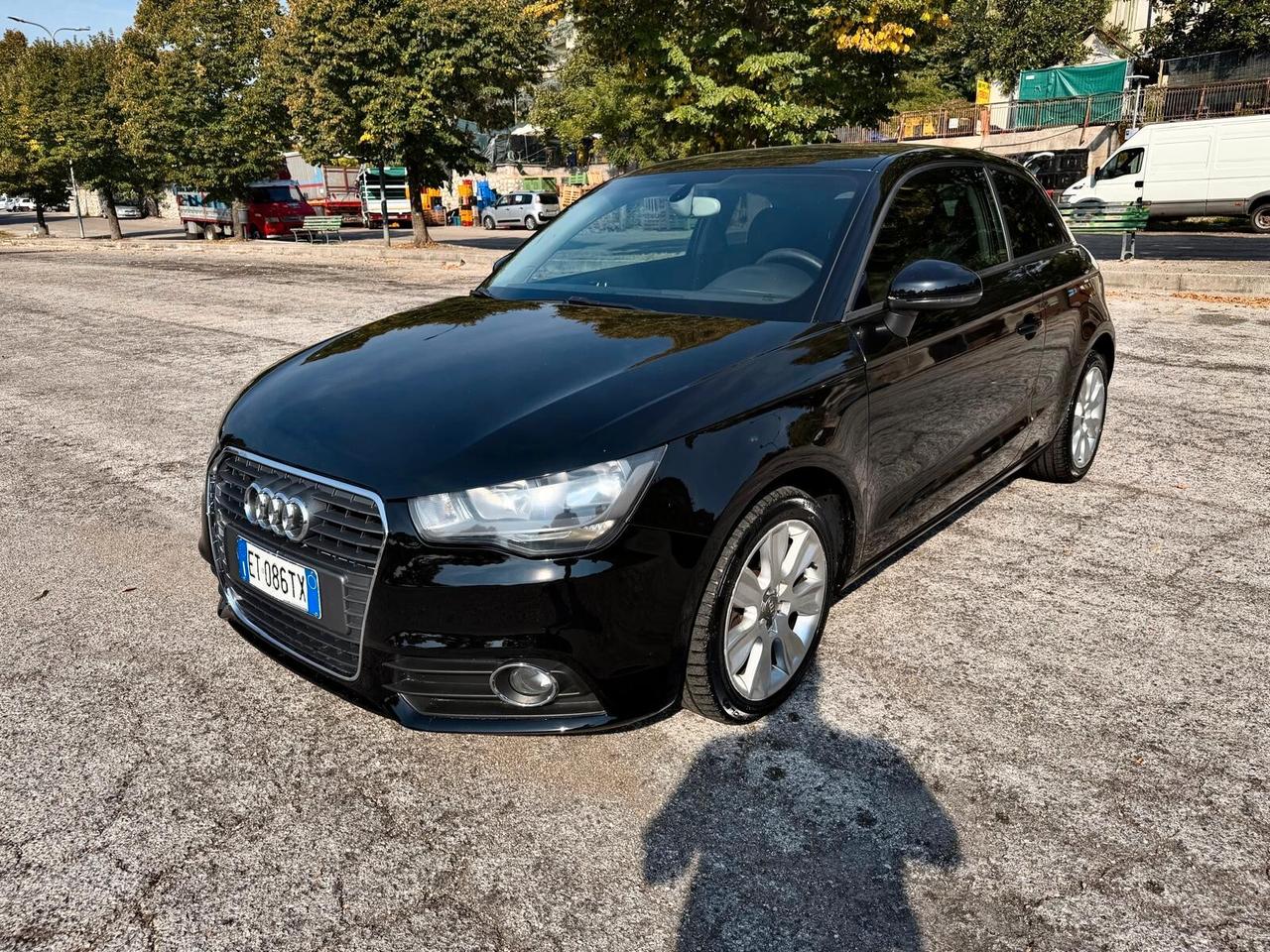 Audi A1 1.6 TDI 105 CV S line edition plus -