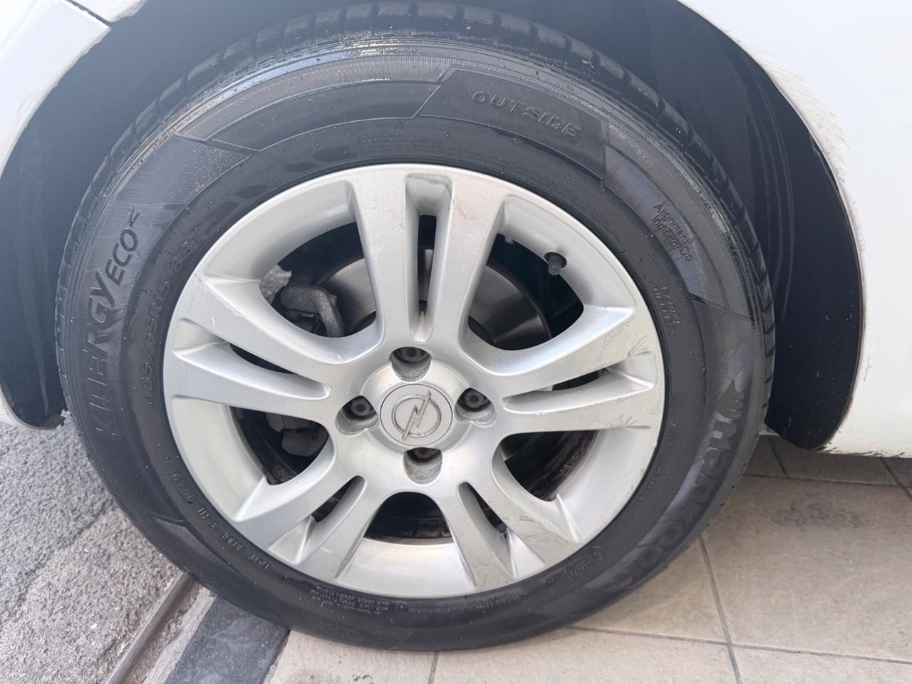 Opel Corsa 1.2 80CV 5 porte GPL-TECH Edition