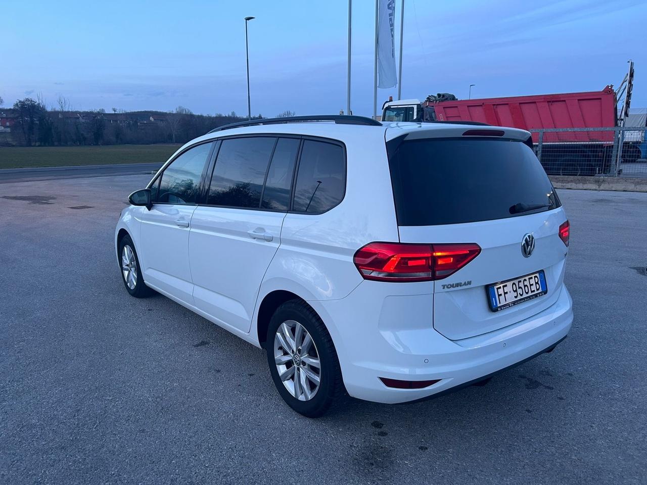 Volkswagen Touran ..7 Posti..2016 diesel 1.6 euro 6