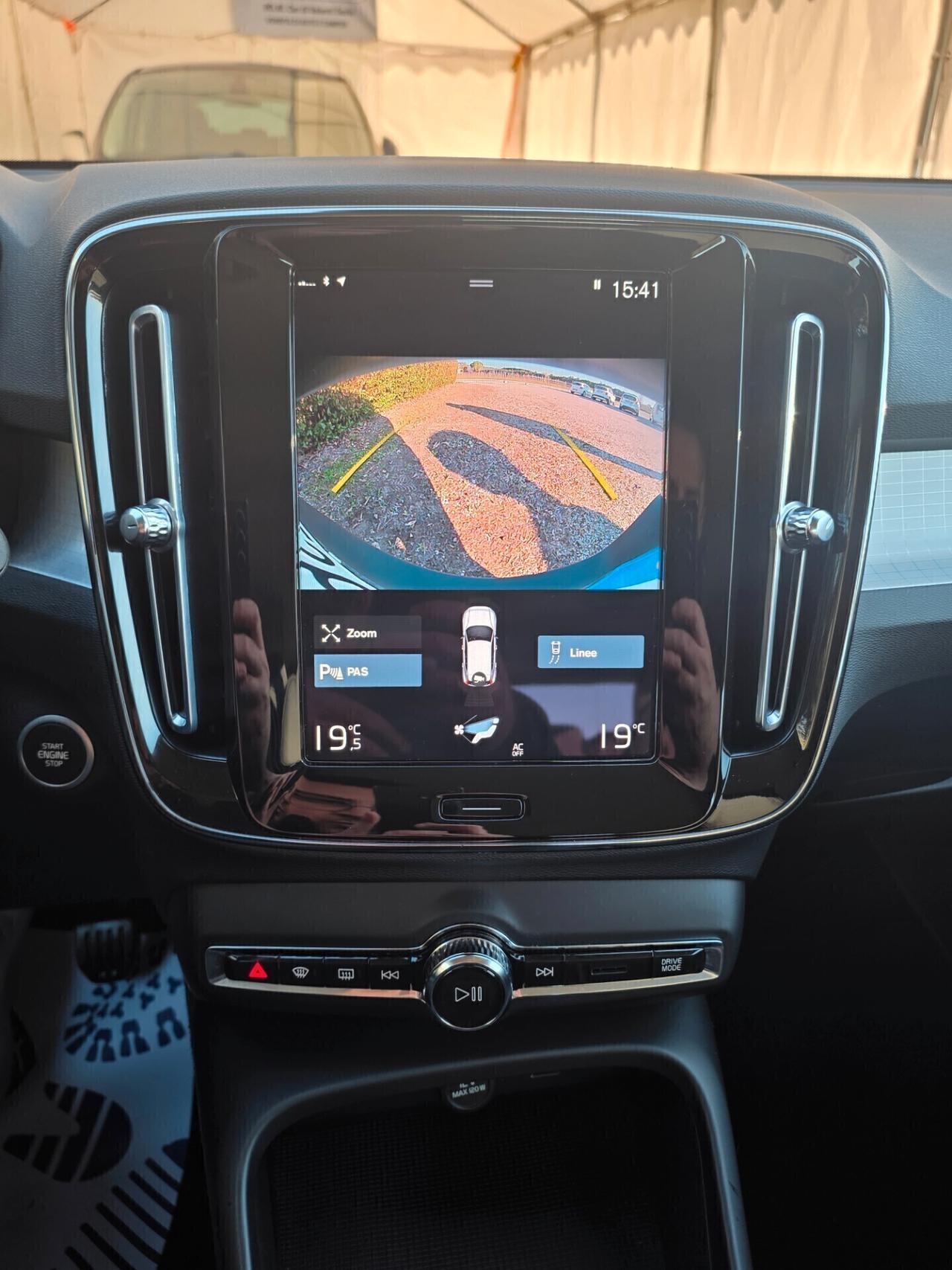 Volvo XC40 T2 Business FINANZIABILE