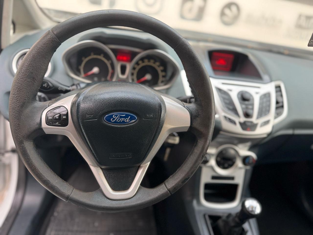 Ford Fiesta Ford Fiesta 1.2 Gpl 82 CV 5 porte Titanium