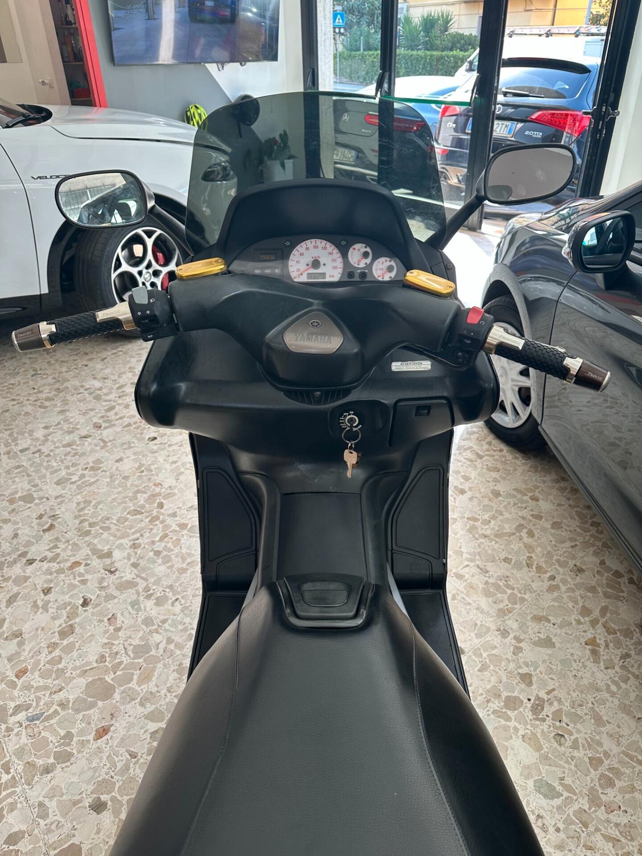 Yamaha TMAX 530