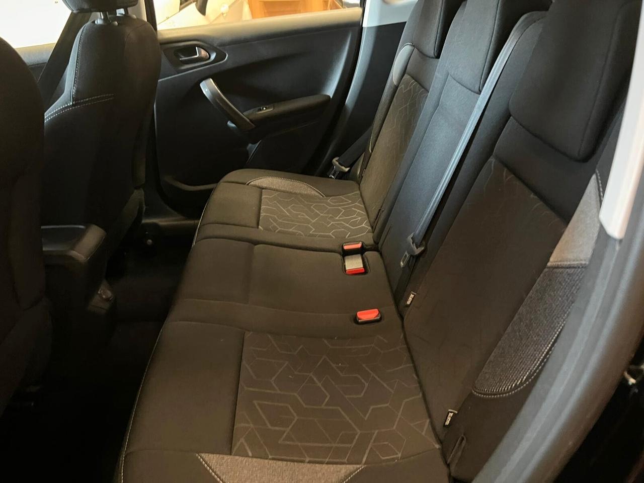 Peugeot 2008 1.6 BlueHDi 100cv - Allure -my18 diesel