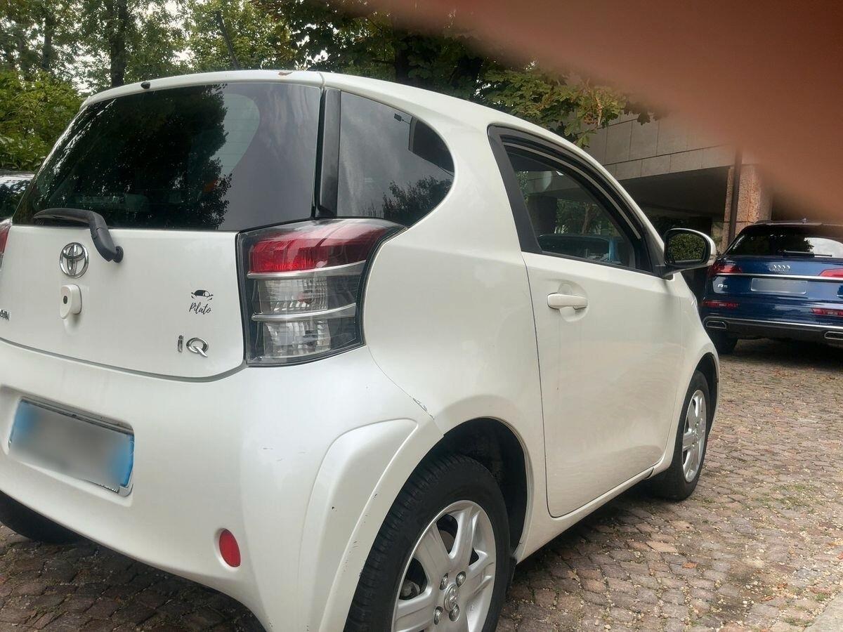 Toyota iQ 1.0 Sol