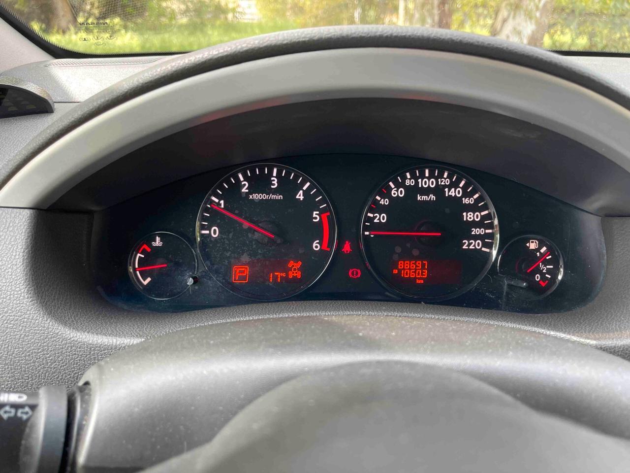 Nissan Pathfinder 2.5 dCi LE anno 2014 TETTO APRIBILE 7 POSTI UNICOPROPRIETARIO