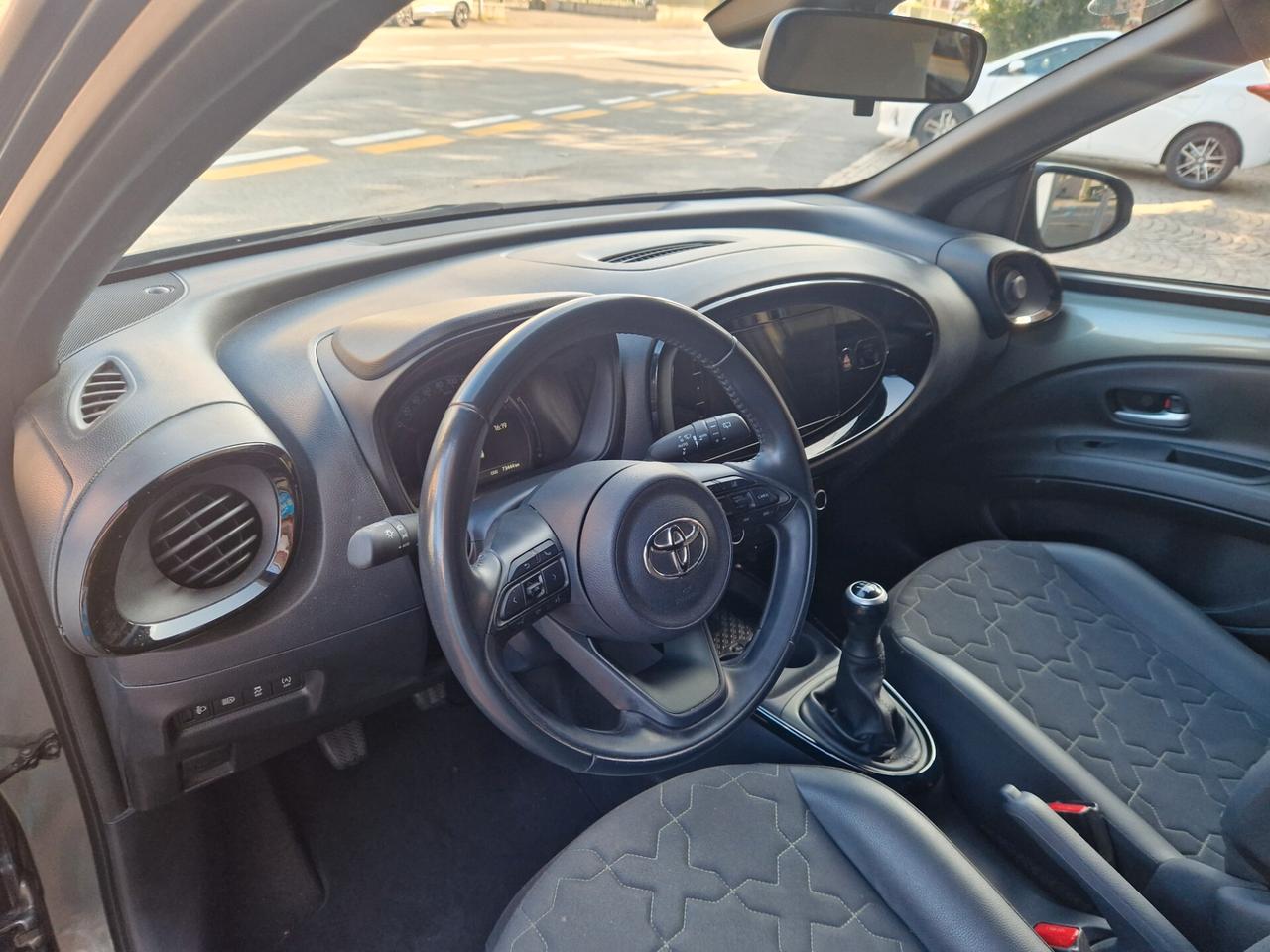 Toyota Aygo X 1.0 72cv Lounge - 1 Propr. - Tagliandi Certificati