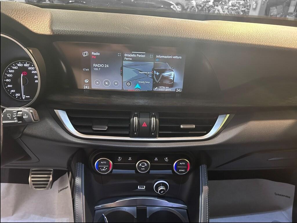 Alfa Romeo Stelvio 2.2 Turbo Business Q4 AT8