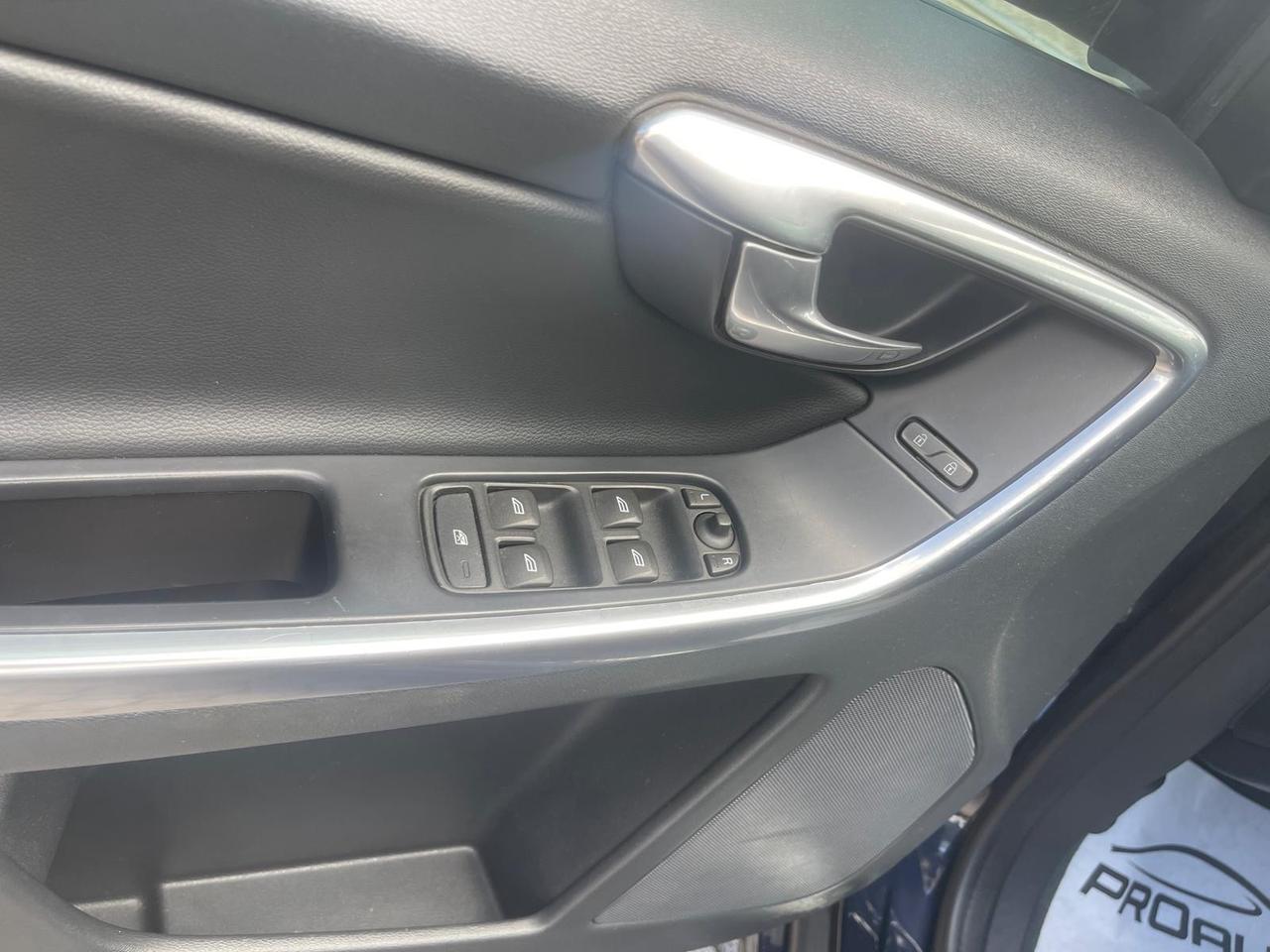 Volvo XC 60 XC60 D3 Geartronic Summum