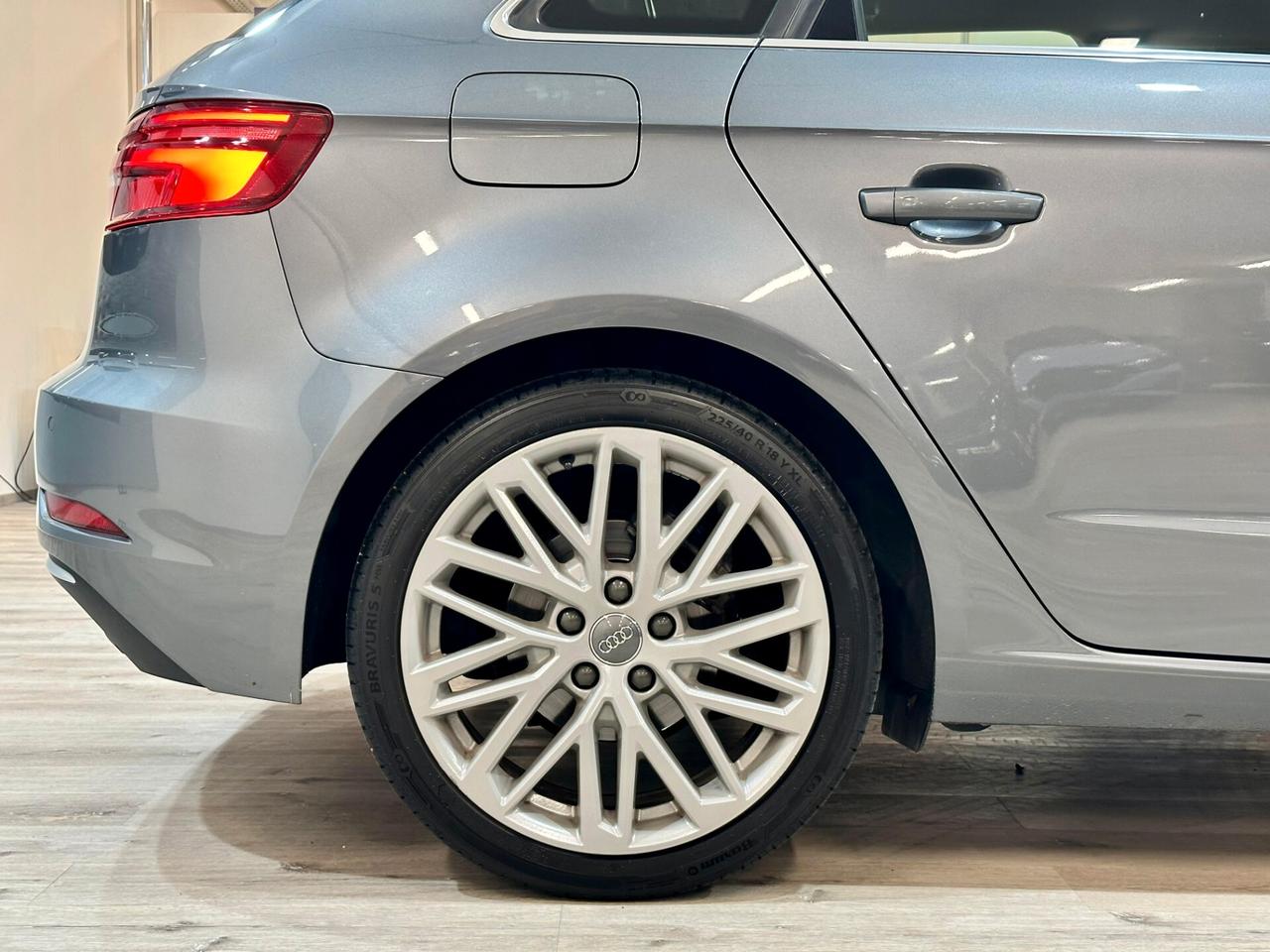 AUDI A3 SBK 30 1.6TDI 116CV 2019 MANUALE