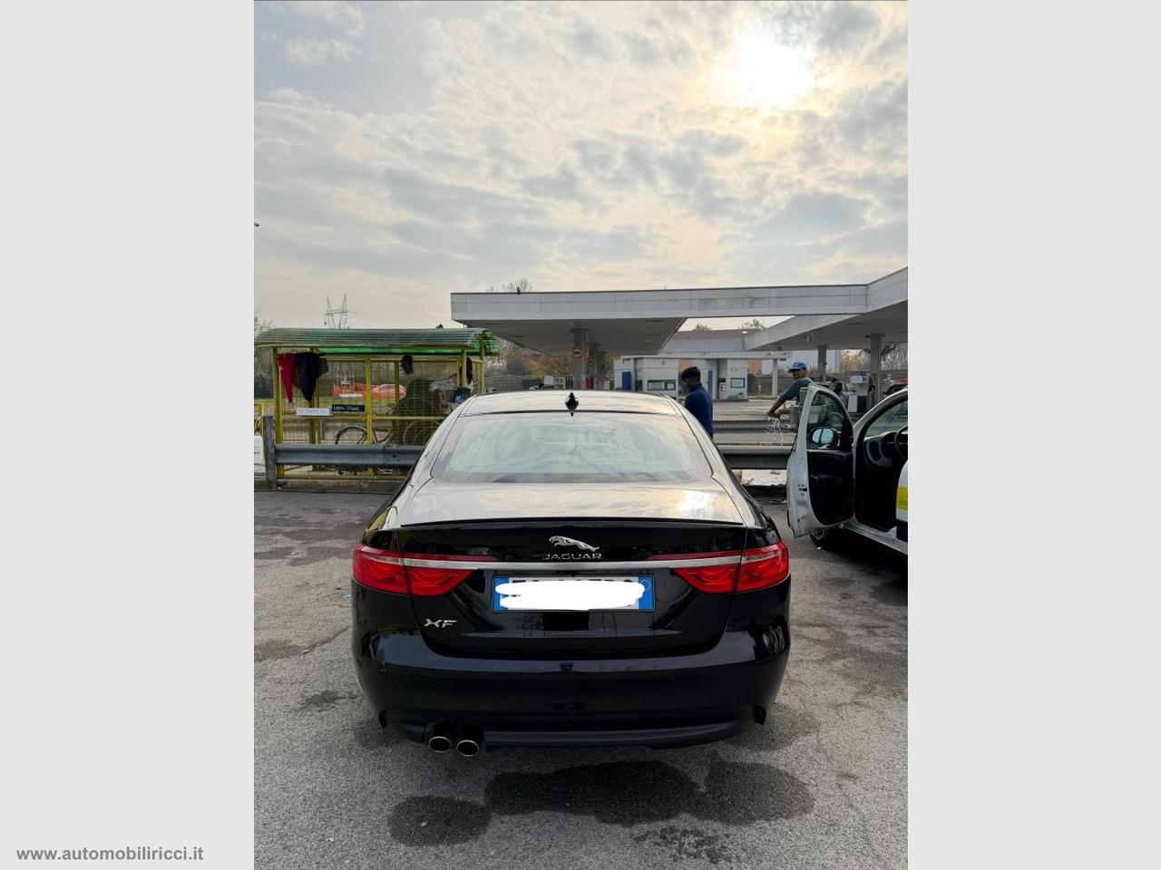 JAGUAR XF 2.0 D 180 CV aut. R-Sport