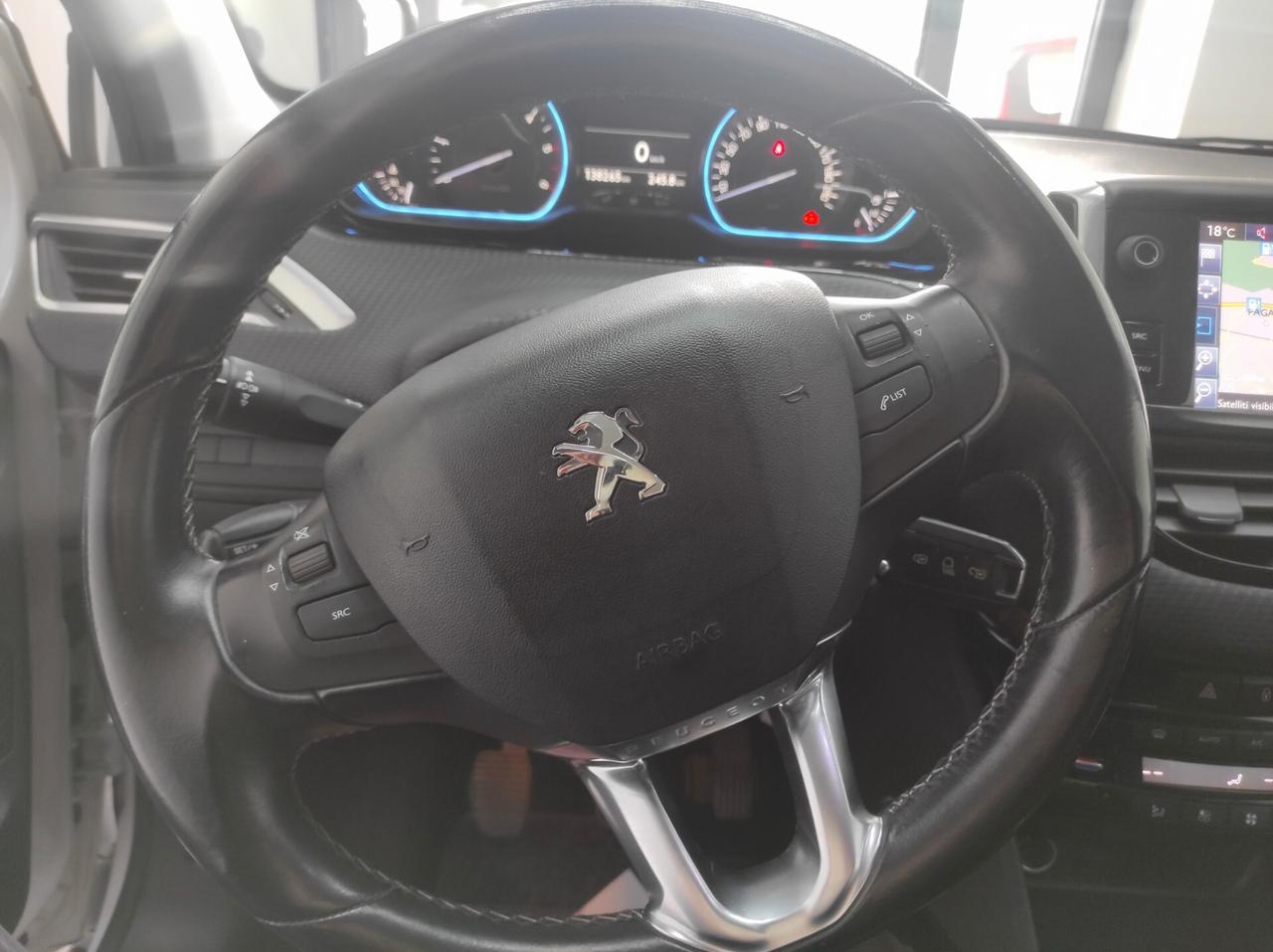 Peugeot 2008 BlueHDi TettoPa SensNavLegaPelle