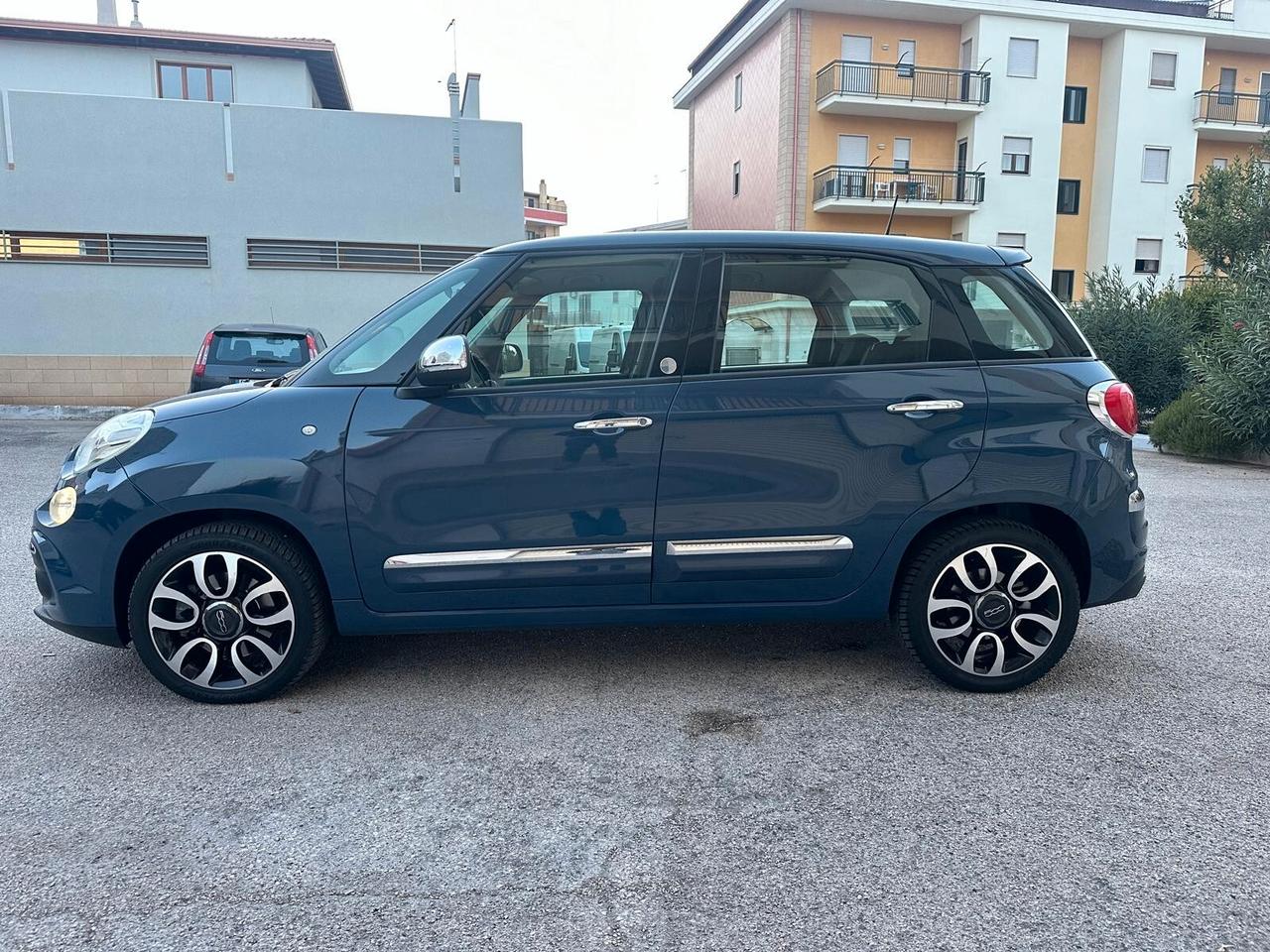 Fiat 500L 1.6 Multijet 120 CV Mirror