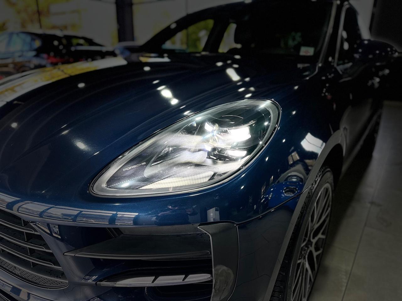 Porsche Macan 2.0 PASM