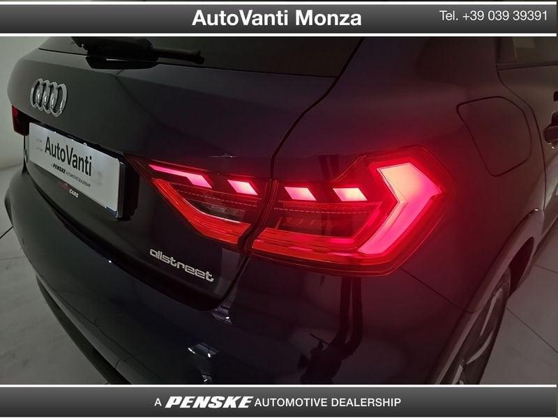Audi A1 A1 allstreet 30 1.0 tfsi Identity Contrast 110cv