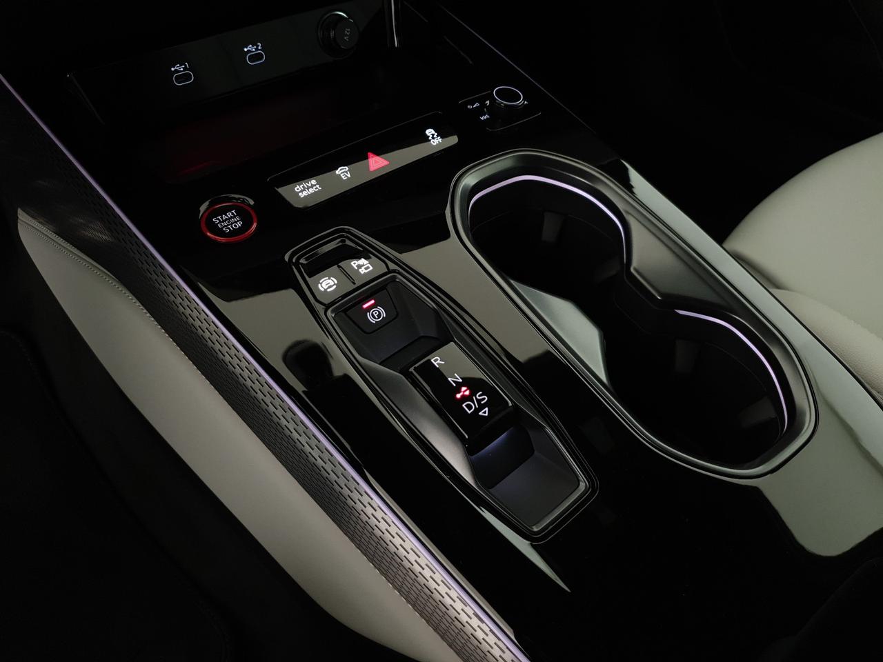 2.0e-hybrid 367CV quattro S tronic S line Edition