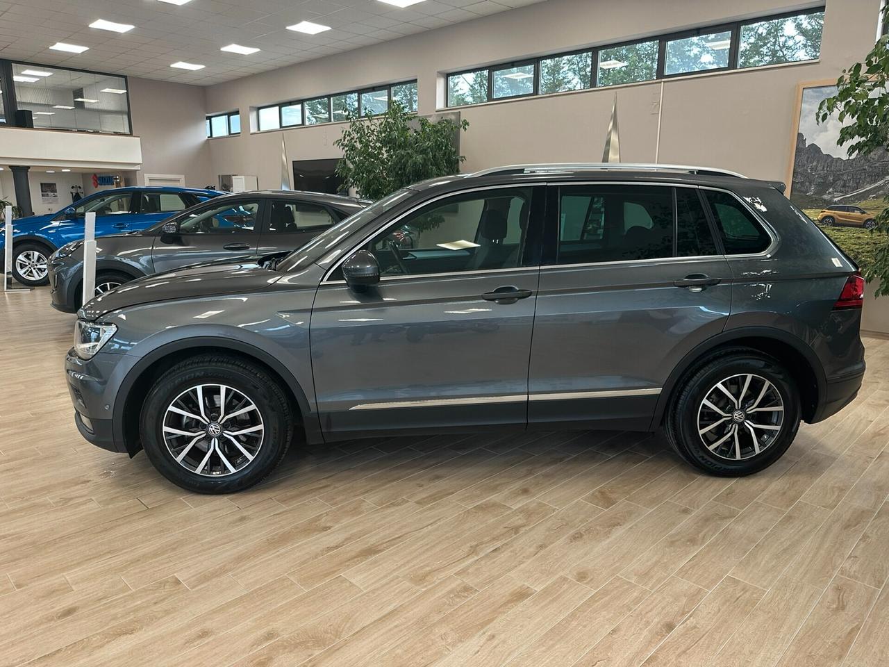 Volkswagen Tiguan 2.0 TDI SCR DSG Business BlueMotion Technology