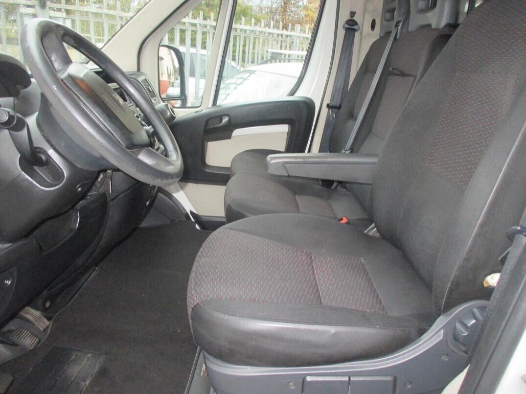 Peugeot Boxer 2.2 HDI 130 CV 3 Posti
