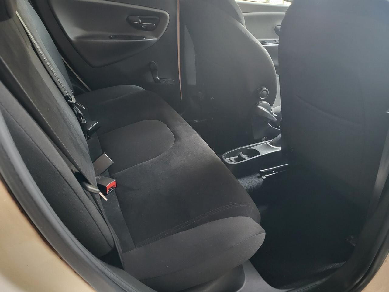 Lancia Ypsilon 1.2 69 CV 5 porte Gold