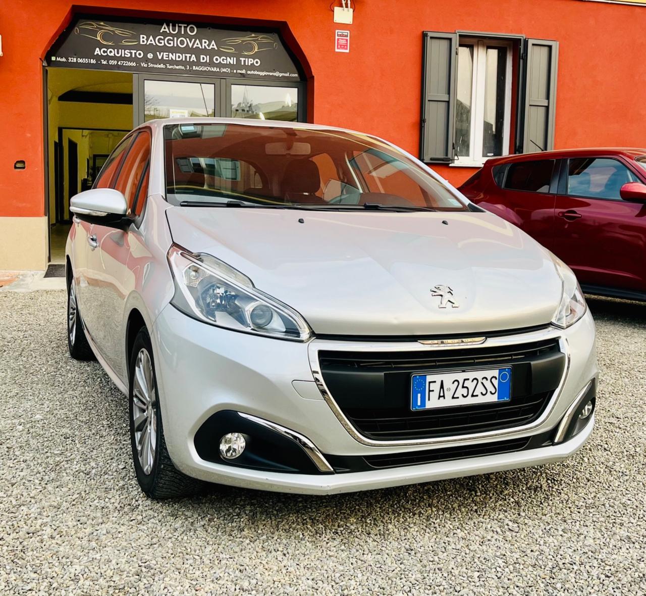 Peugeot 208 1.2 benzina 5 porte Allure