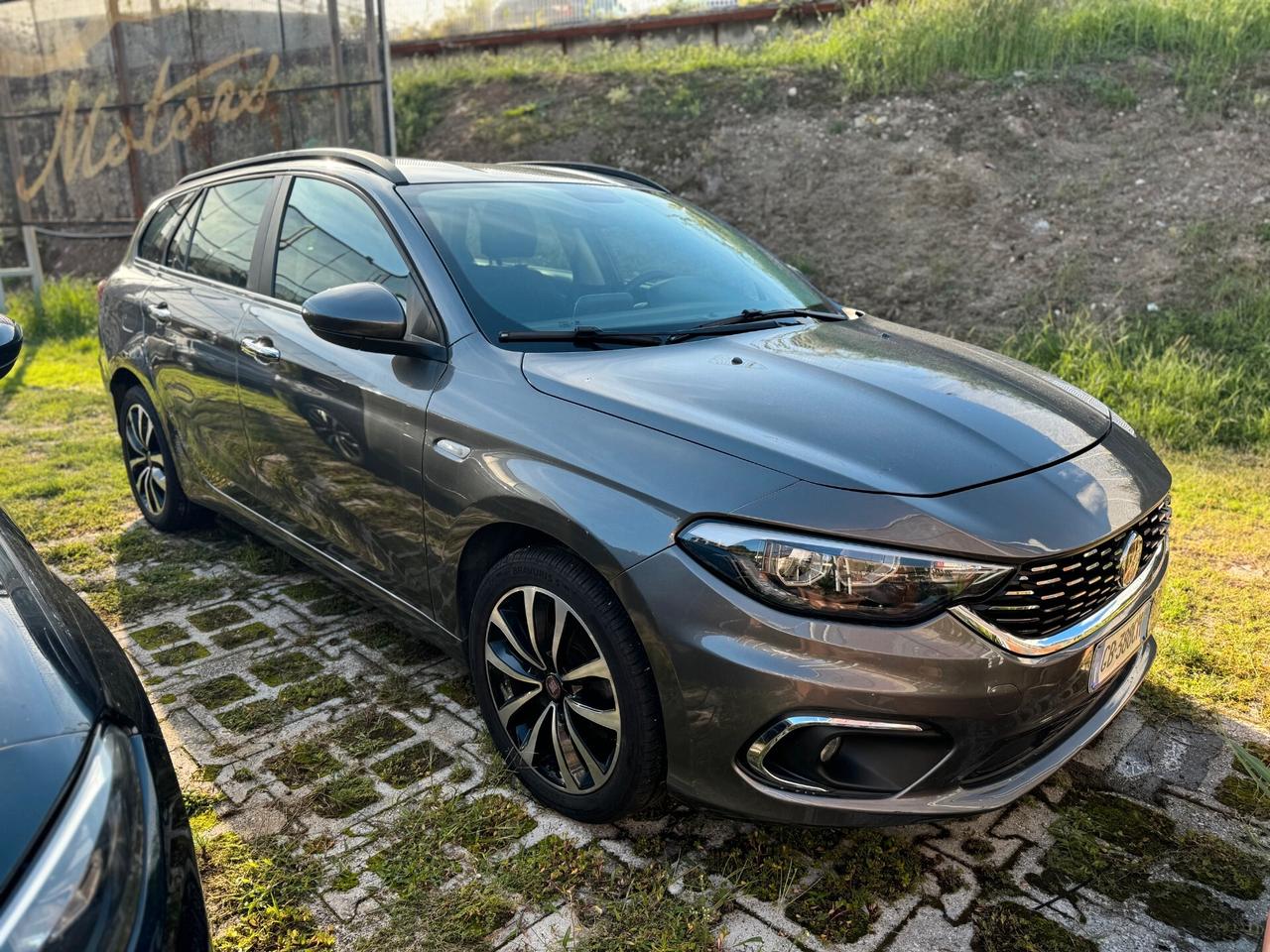 Fiat Tipo SW 1.6cc Mjt 120cv Lounge Vari Colori