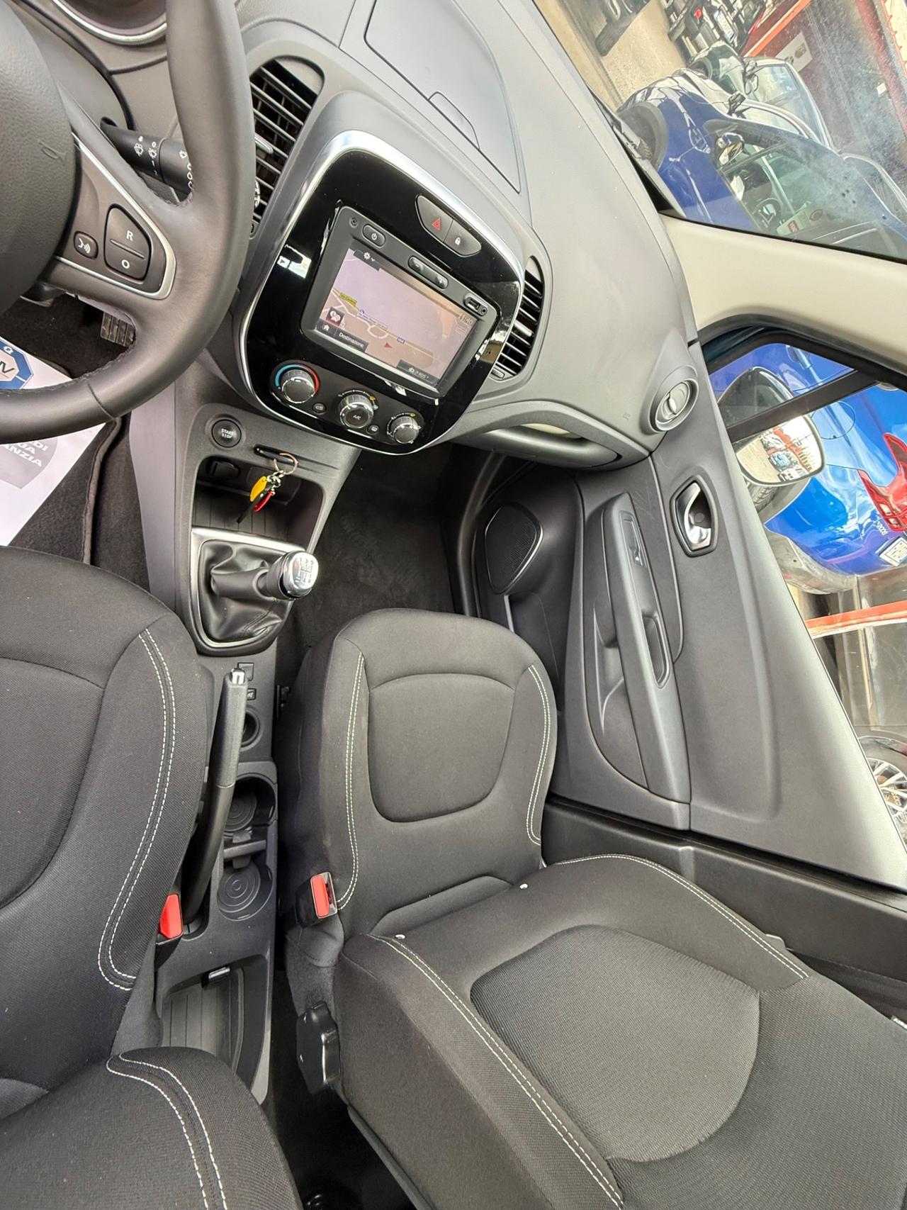 Captur 1.0 /unipro/rate/sport / unipro/ rate/ E6