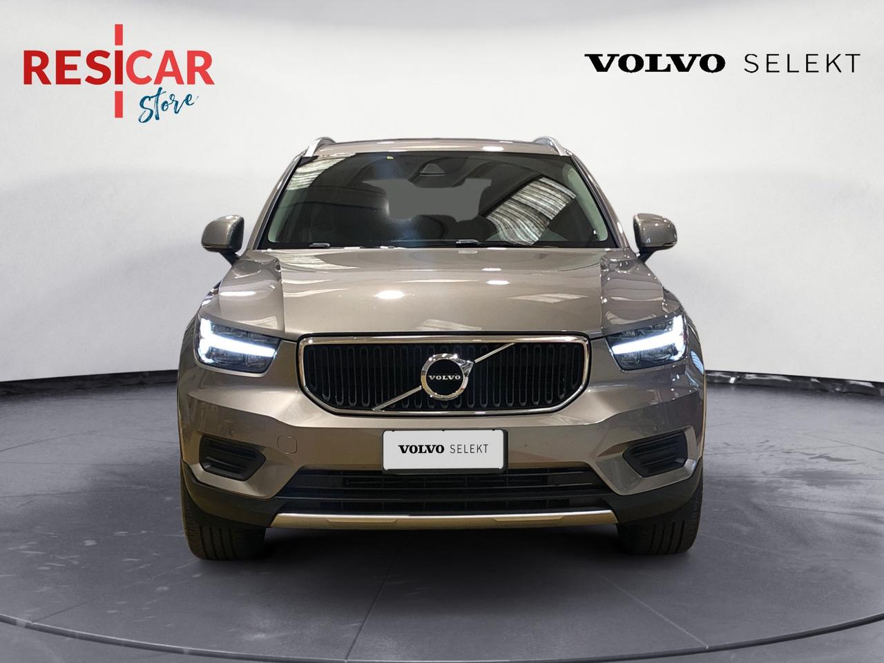 VOLVO XC40 1.5 t2 Momentum auto