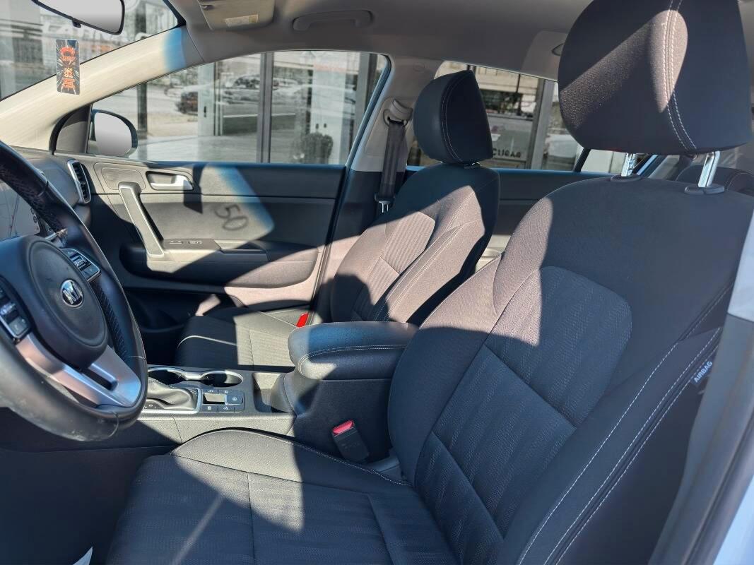 Kia Sportage 1.6 crdi mhev Business 136 CV Telecam e CarPlay