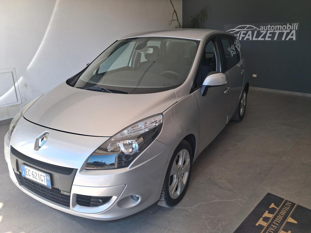 Renault Scenic Scénic X-Mod 1.5 dCi 110CV Dynamique