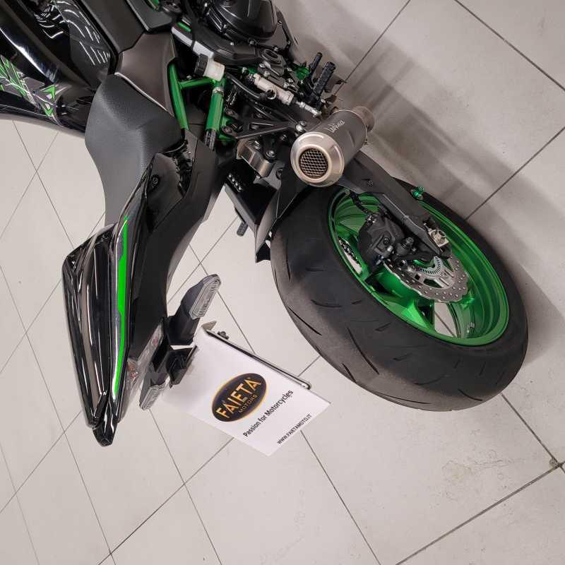 Kawasaki Z 900 - 2023