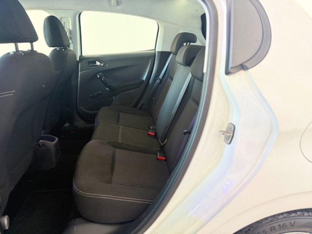 PEUGEOT 208 1° serie PureTech 82 5 porte Allure