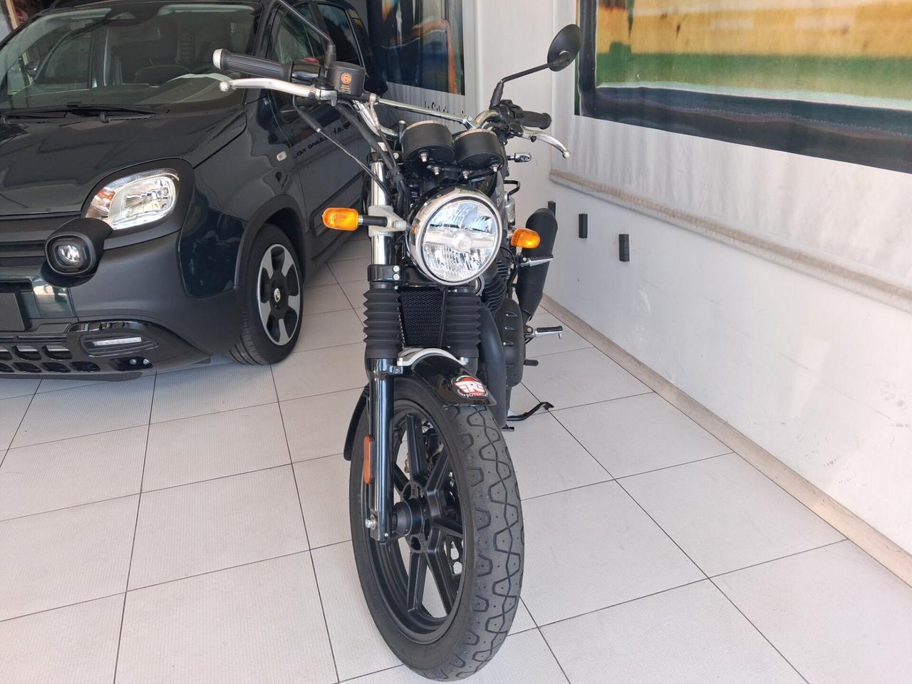 Royal Enfield Altro